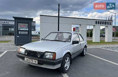 Купе Opel Ascona 1982 в Мукачевому