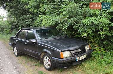 Седан Opel Ascona 1986 в Немирові