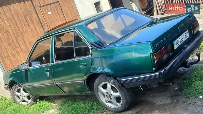 Opel Ascona 1983