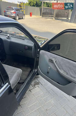 Хэтчбек Opel Ascona 1986 в 