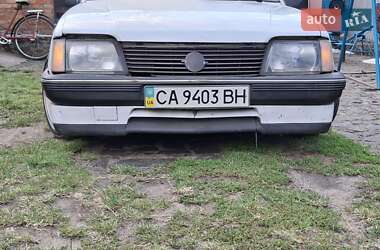 Купе Opel Ascona 1983 в Городище