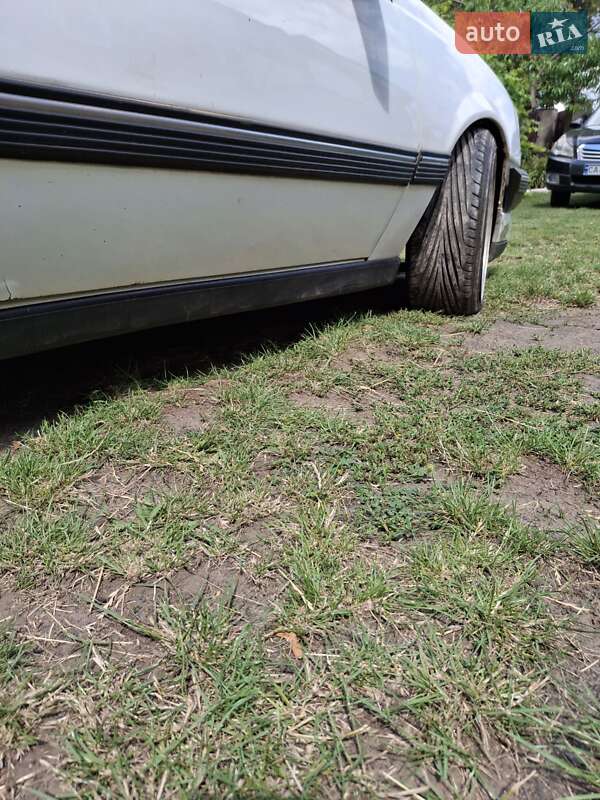 Купе Opel Ascona 1983 в Городище