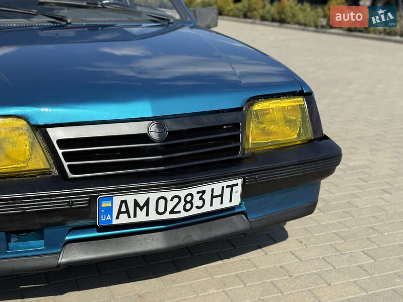 Купе Opel Ascona 1987 в Житомире