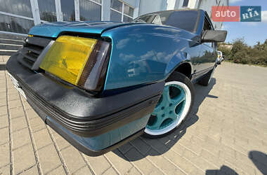 Купе Opel Ascona 1987 в 