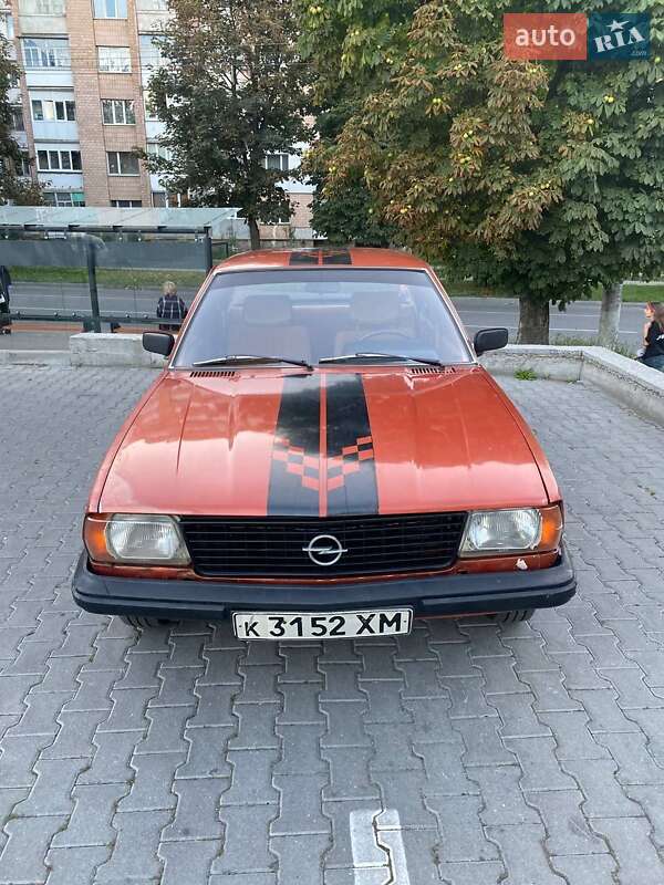 Седан Opel Ascona 1982 в Хмельницькому фото Седан Opel Ascona 1982 в Хмельницькому