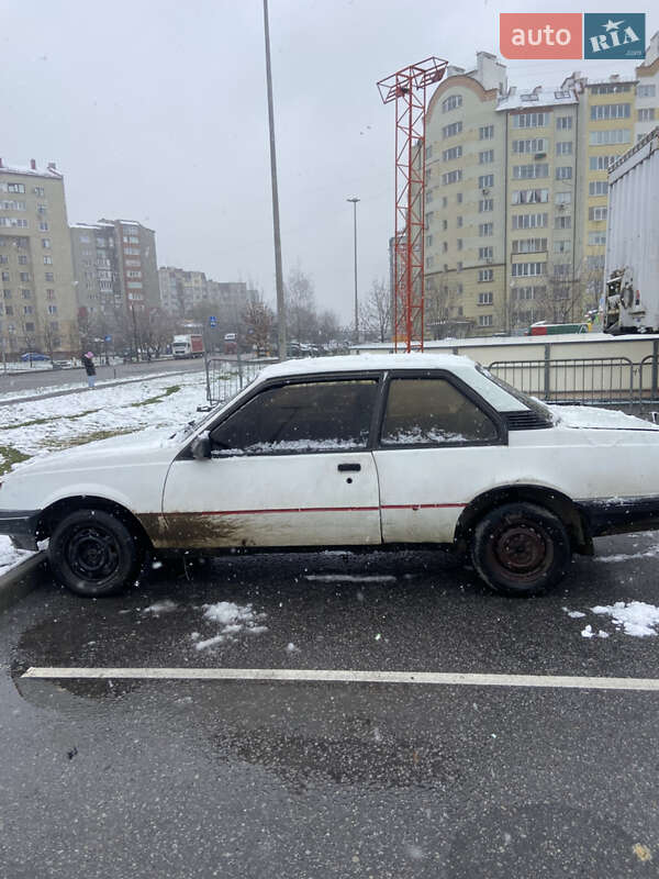 Купе Opel Ascona 1985 в Ивано-Франковске