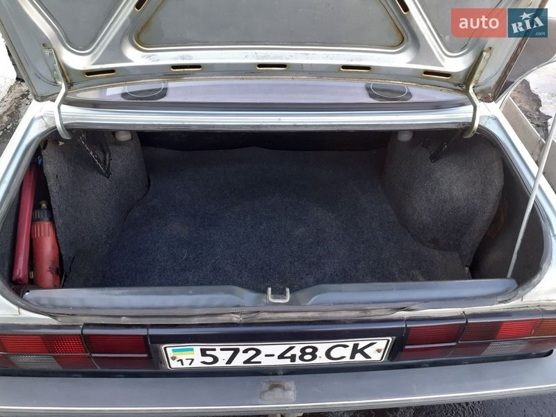 Седан Opel Ascona 1987 в Лубнах