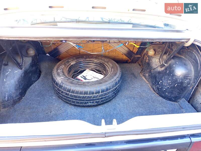 Седан Opel Ascona 1988 в Виннице