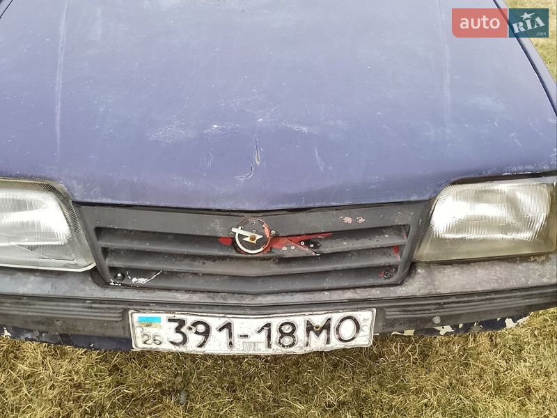 Седан Opel Ascona 1988 в Івано-Франківську фото 2 Седан Opel Ascona 1988 в Івано-Франківську