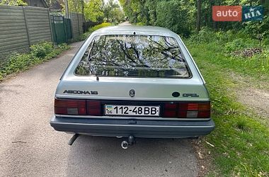 Хэтчбек Opel Ascona 1987 в Житомире