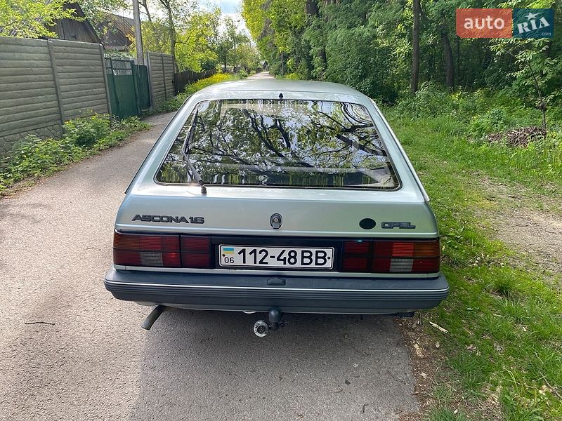 Хэтчбек Opel Ascona 1987 в Житомире