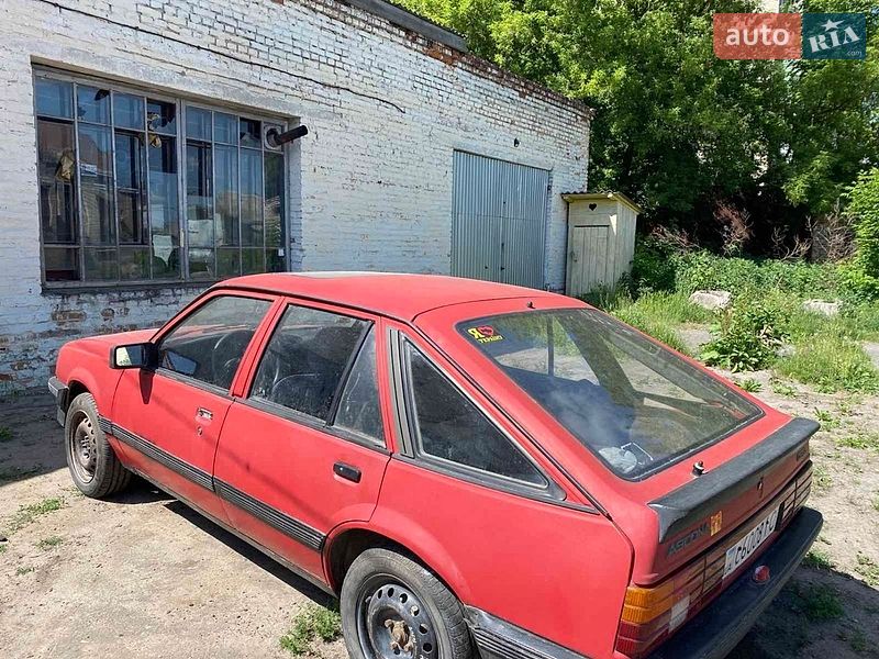 Хэтчбек Opel Ascona 1987 в Владимире
