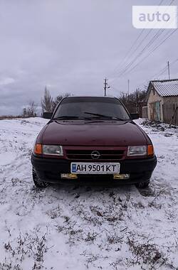 Хэтчбек Opel Astra F 1992 в Константиновке