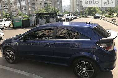 Хэтчбек Opel Astra GTC 2005 в Киеве