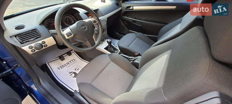 Хэтчбек Opel Astra GTC 2008 в Тернополе