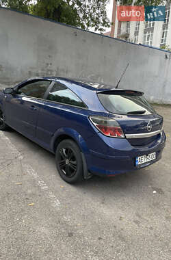 Хэтчбек Opel Astra GTC 2008 в 