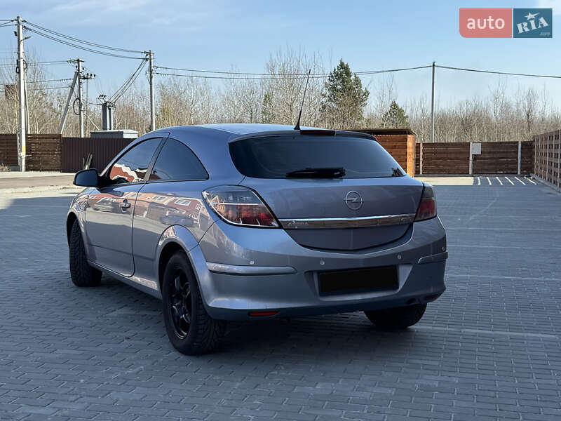 Opel Astra GTC 2009