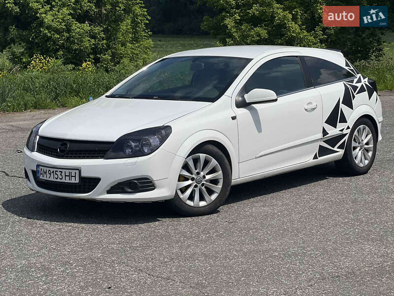 Opel Astra GTC 2009