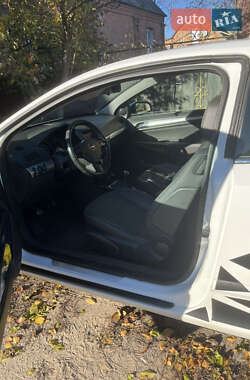 Хэтчбек Opel Astra GTC 2009 в 