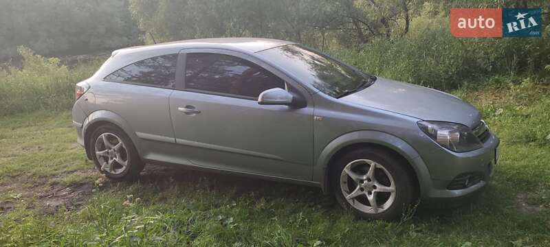 Хэтчбек Opel Astra GTC 2006 в Звягеле