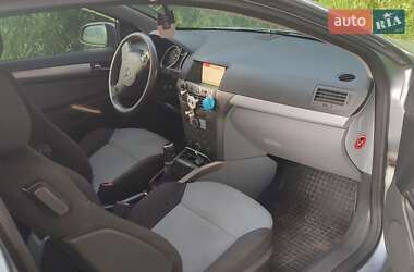 Хэтчбек Opel Astra GTC 2006 в 