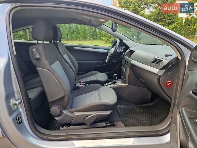 Хетчбек Opel Astra GTC 2006 в Тернополі