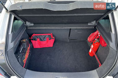 Хэтчбек Opel Astra GTC 2009 в 