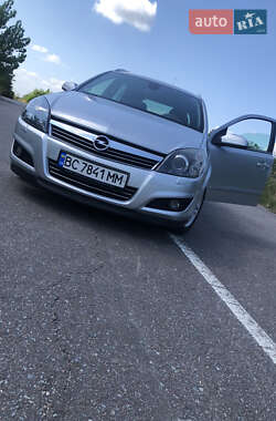 Хэтчбек Opel Astra GTC 2009 в Львове