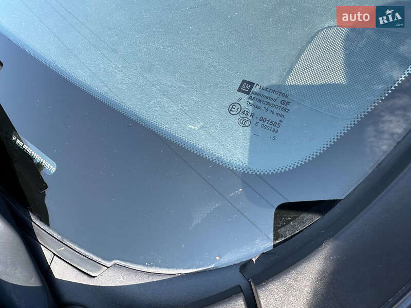 Хэтчбек Opel Astra GTC 2015 в Раздельной