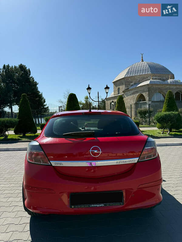 Хэтчбек Opel Astra GTC 2008 в Измаиле