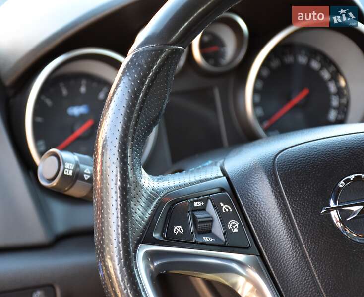 Хетчбек Opel Astra GTC 2017 в Дрогобичі фото 33 Хетчбек Opel Astra GTC 2017 в Дрогобичі