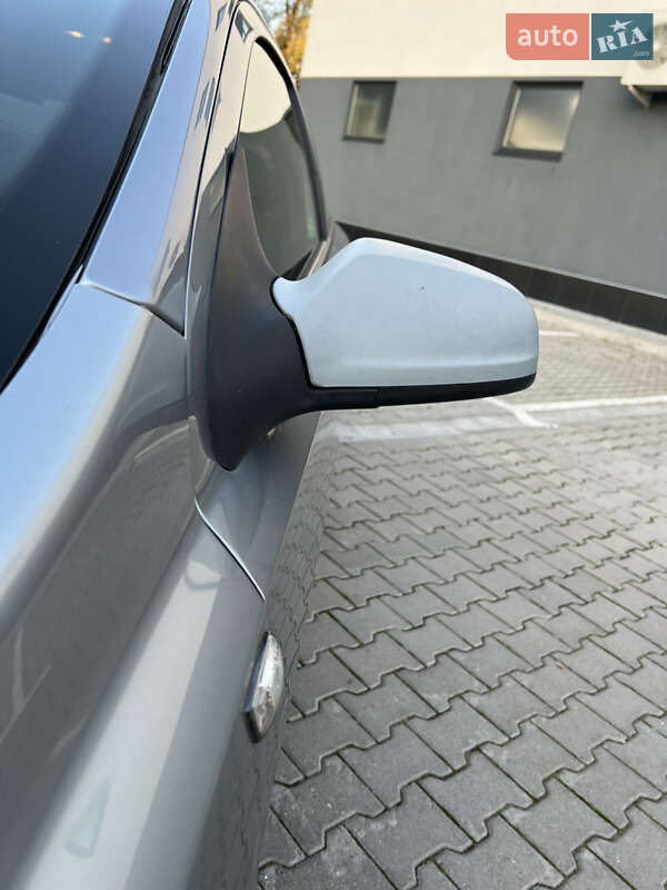 Хетчбек Opel Astra GTC 2005 в Хмельницькому