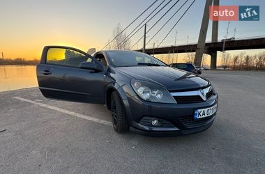 Хэтчбек Opel Astra GTC 2007 в Киеве