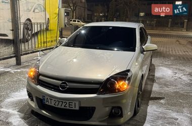 Хэтчбек Opel Astra GTC 2004 в Черновцах