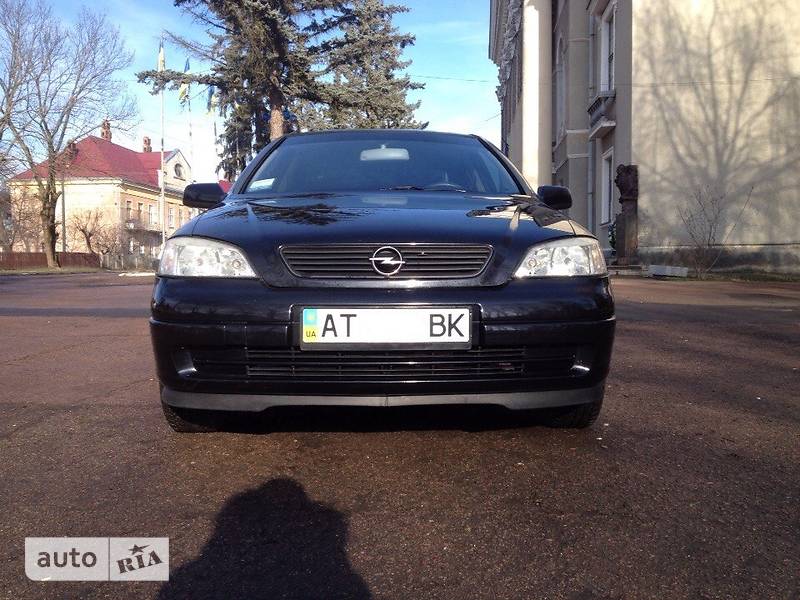 Седан Opel Astra 2006 в Калуше