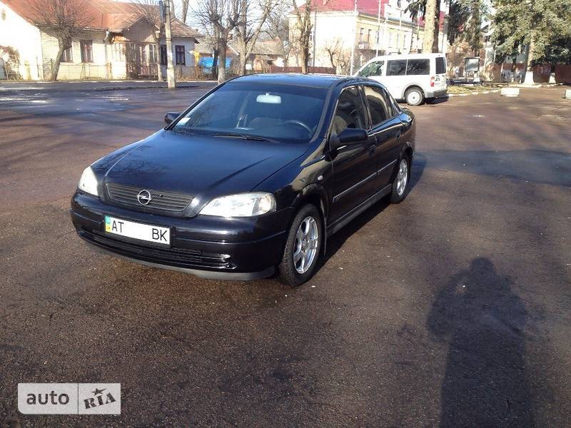 Седан Opel Astra 2006 в Калуше