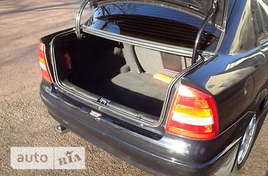Седан Opel Astra 2006 в 
