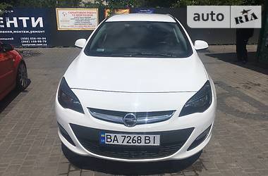 Универсал Opel Astra 2013 в Знаменке