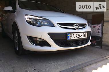 Универсал Opel Astra 2013 в Знаменке