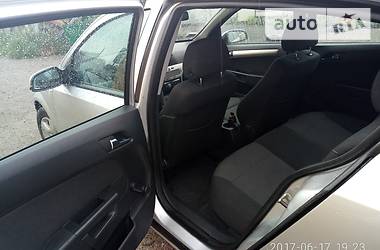 Хэтчбек Opel Astra 2008 в Киеве