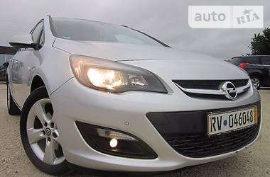 Универсал Opel Astra 2014 в Тернополе