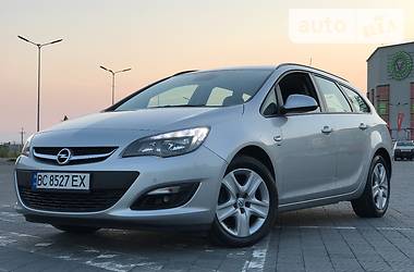 Универсал Opel Astra 2014 в Львове