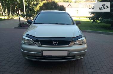 Седан Opel Astra 2006 в Чернигове