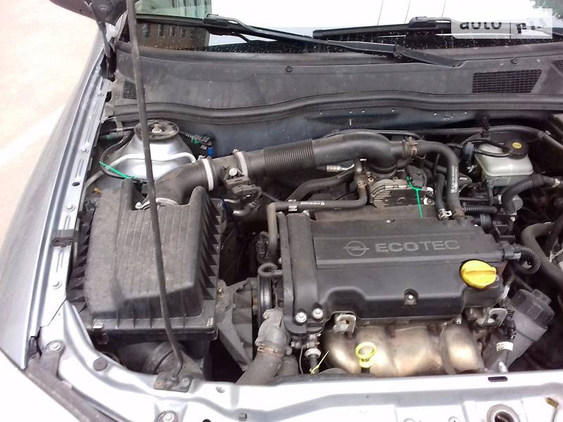 Седан Opel Astra 2006 в Києві