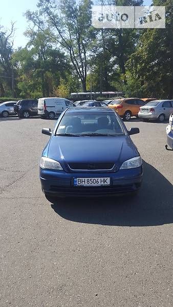 Седан Opel Astra 2004 в Одессе