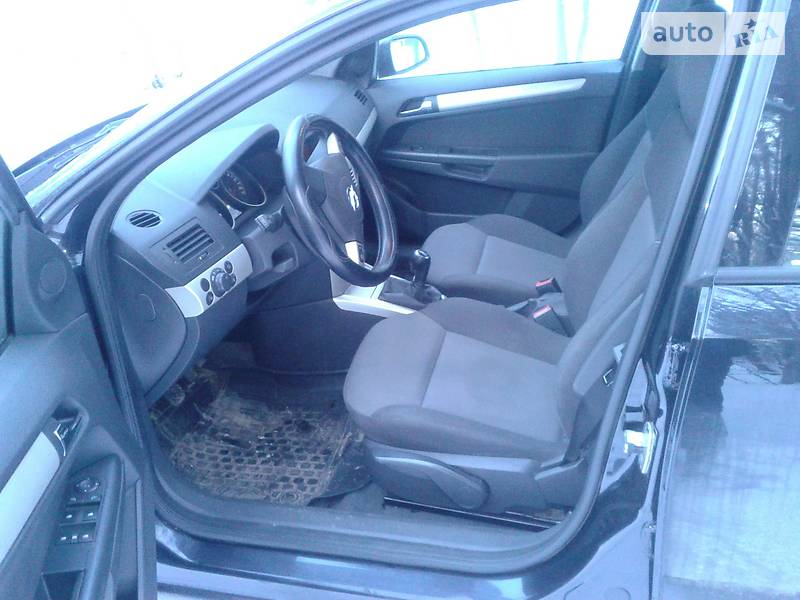 Универсал Opel Astra 2008 в Житомире