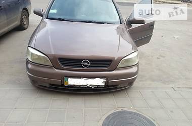 Седан Opel Astra 1998 в Львове