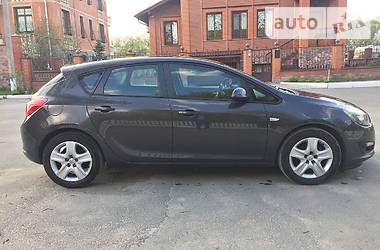 Хетчбек Opel Astra 2013 в Києві