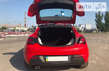 Хетчбек Opel Astra 2012 в 
