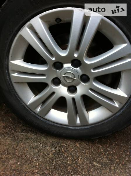 Універсал Opel Astra 2007 в Олевську